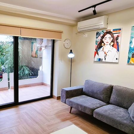 2V1 - Center Apartment 1 تيرانا المظهر الخارجي الصورة